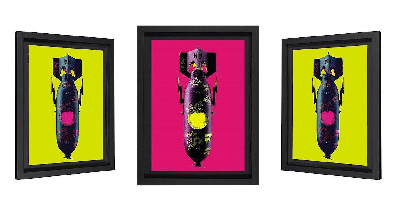 Love Bomb (Lenticular)